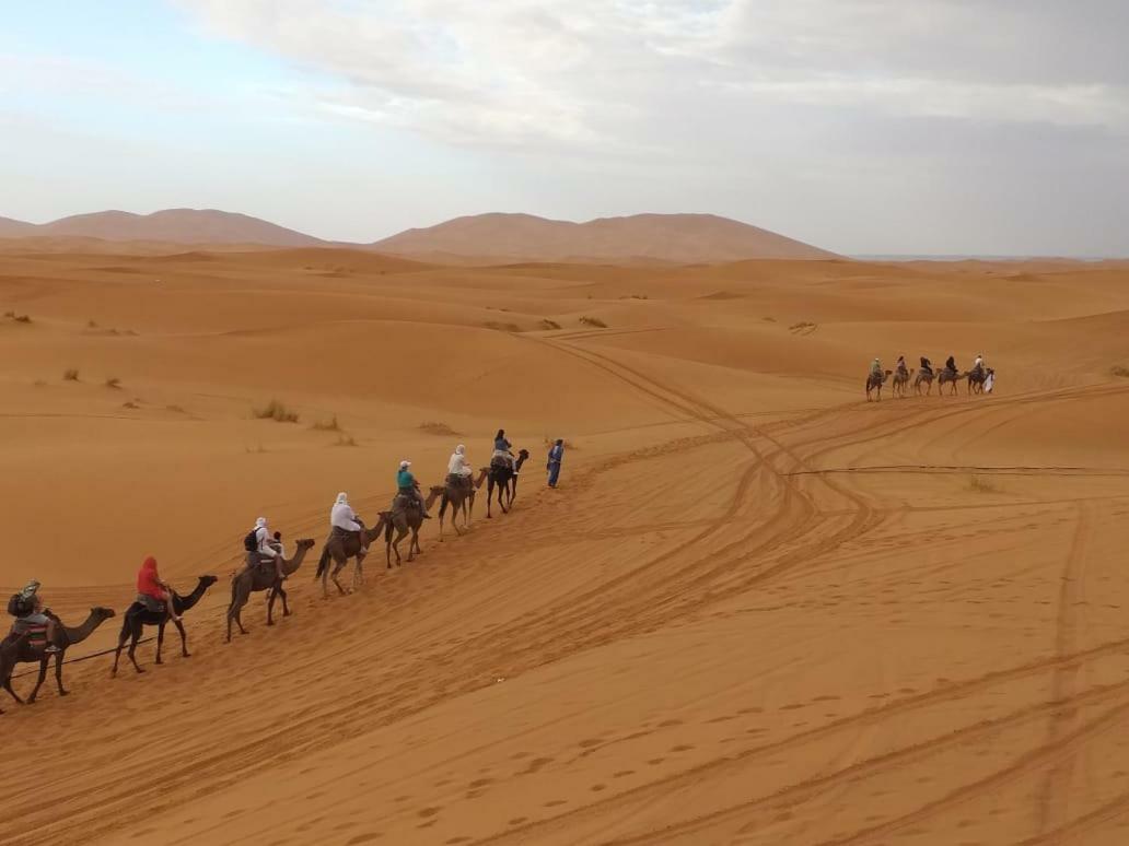 Overnight Desert Camp Merzouga Bagian luar foto