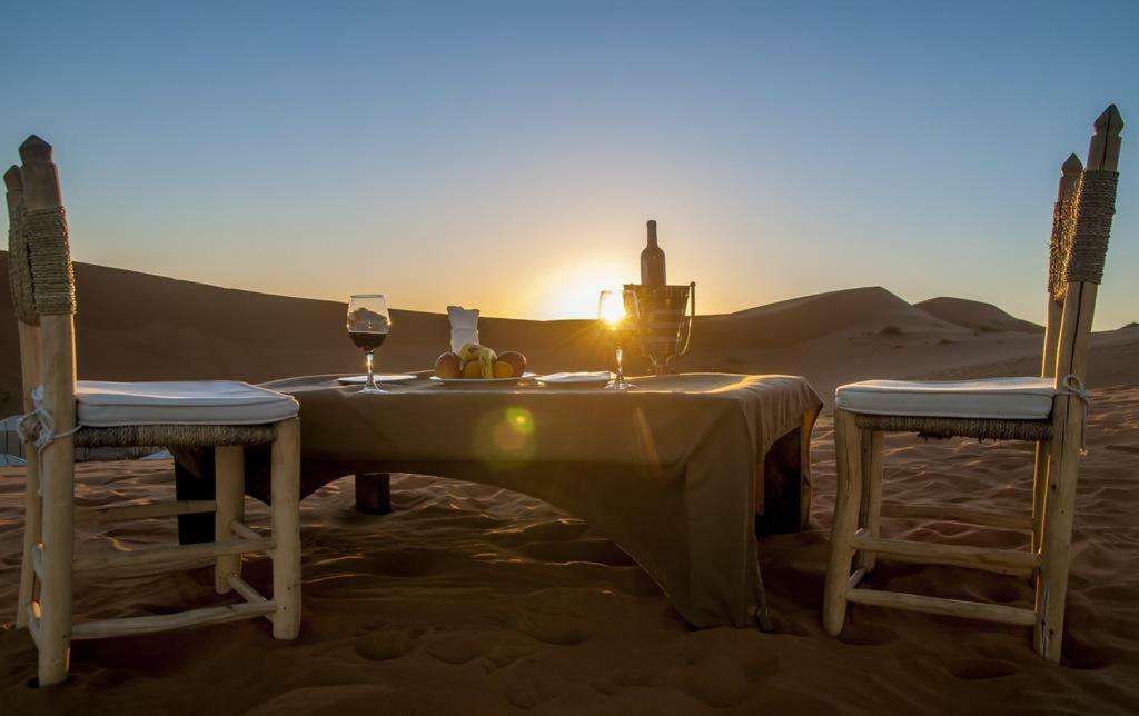 Overnight Desert Camp Merzouga Bagian luar foto
